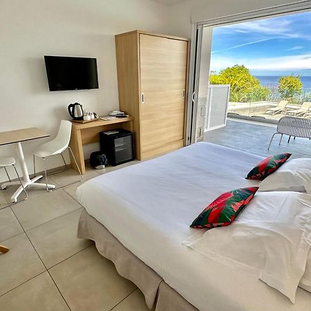 Hotel Villa R Кальві Екстер'єр фото