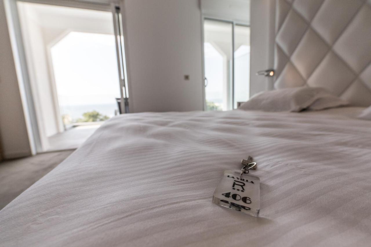 Hotel Villa R Кальві Екстер'єр фото