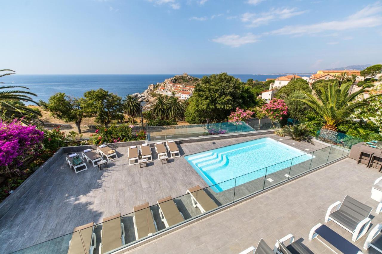 Hotel Villa R Кальві Екстер'єр фото
