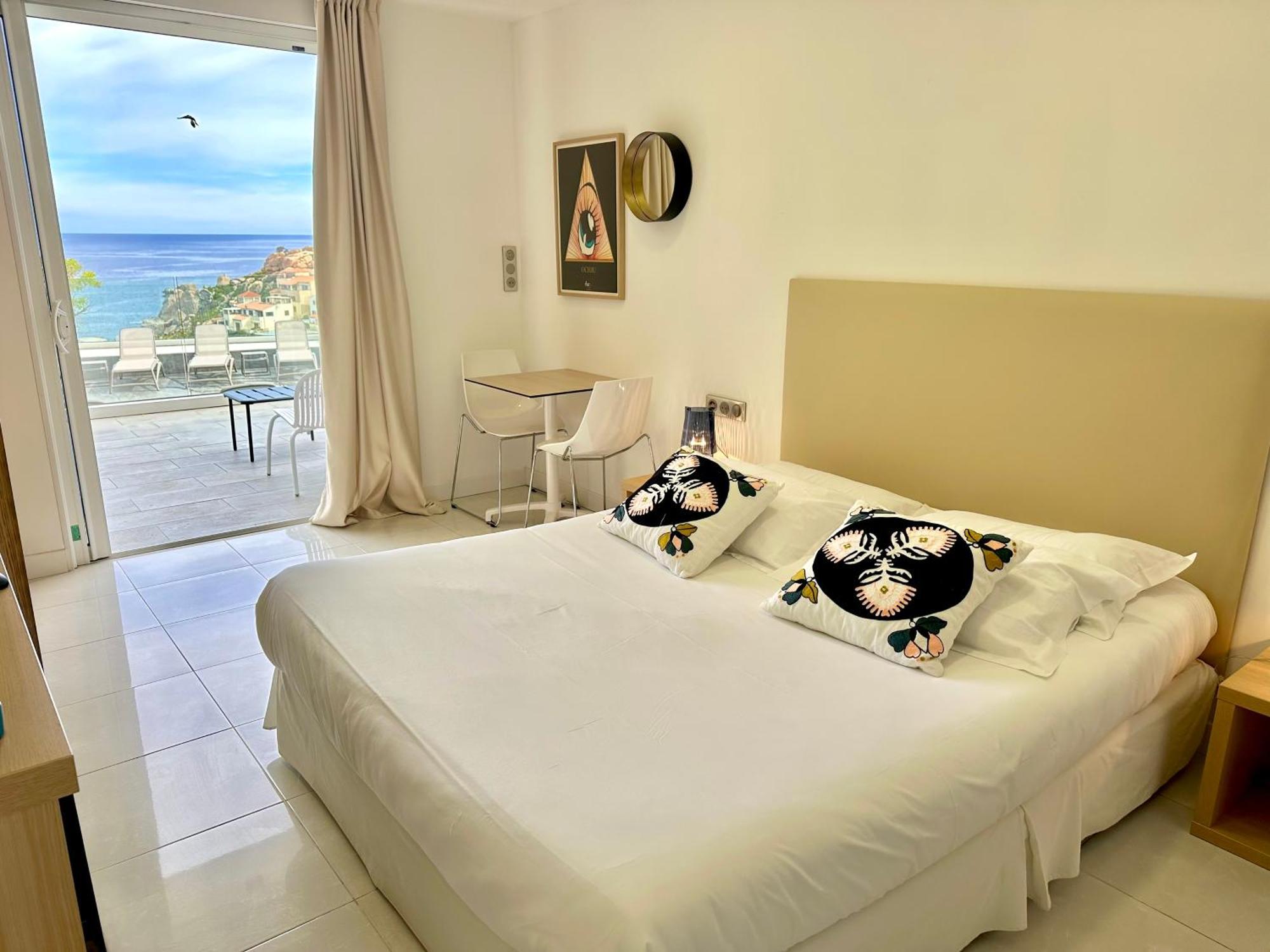 Hotel Villa R Кальві Екстер'єр фото